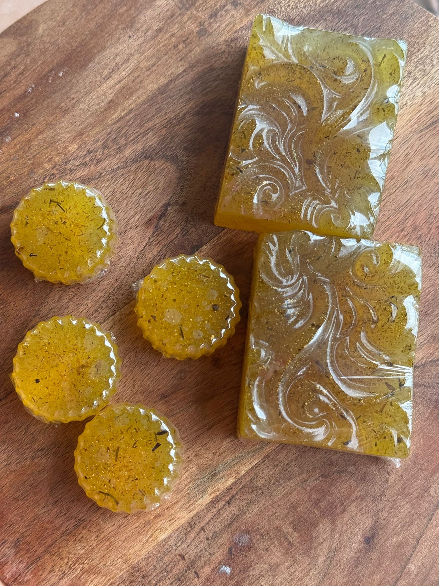 Jabón Artesanal de Manzanilla | Suavidad Natural para Piel Sensible